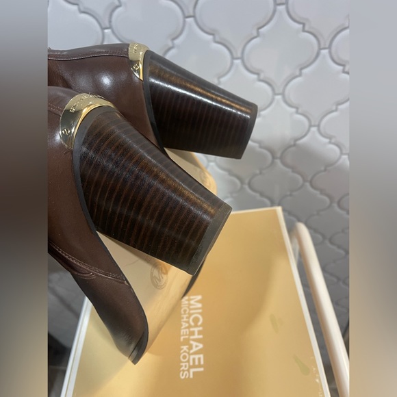 Michael Kors, brown heeled boots, size 10M - Picture 4 of 15